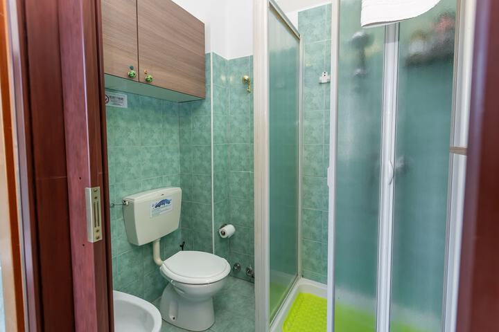 Room 15 of 20