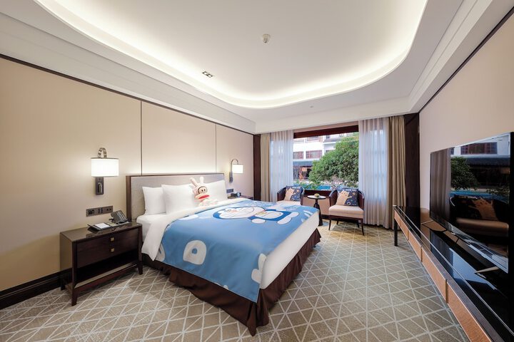 Room 56 of 165