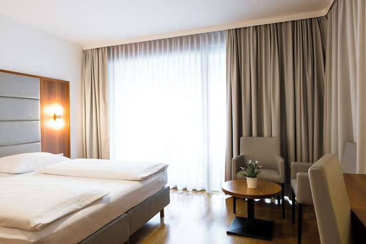 Room 19 of 49