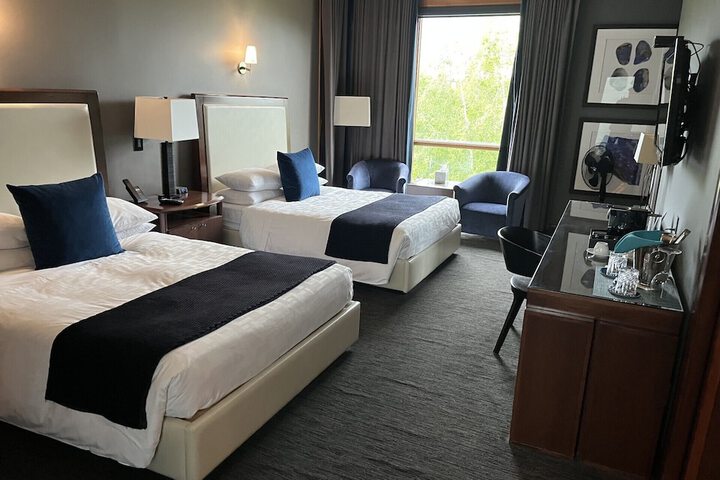 Room 10 of 44