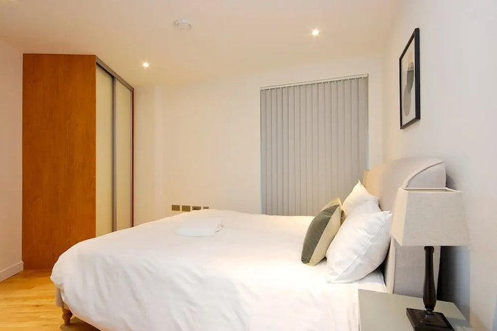 Room 3 of 15