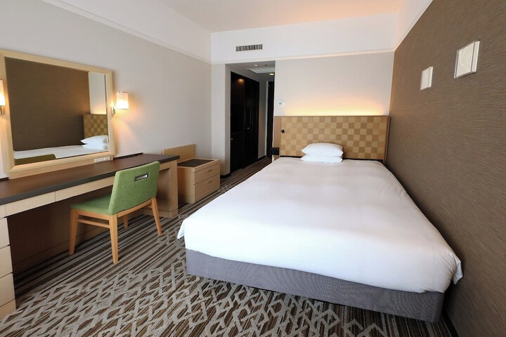 Room 18 of 41