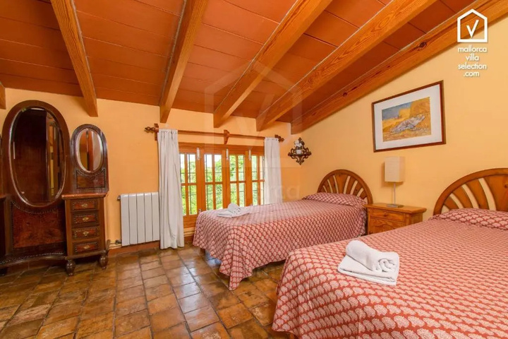 Room 5 of 23