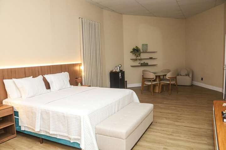 Room 9 of 22