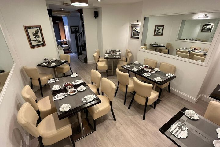 Dining 90 of 128