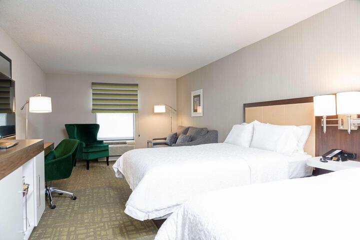 2 Queen Beds Hearing Accessible (1 of 23)