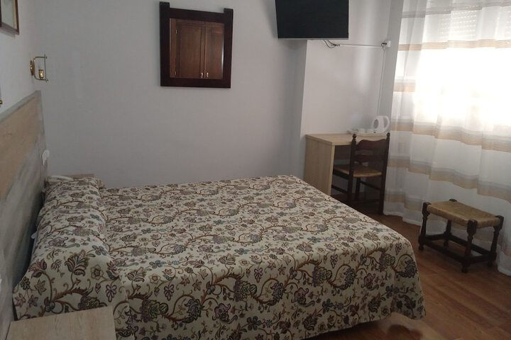 Room 12 of 32