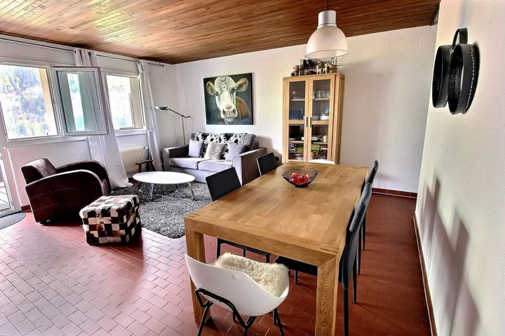 Room 5 of 15
