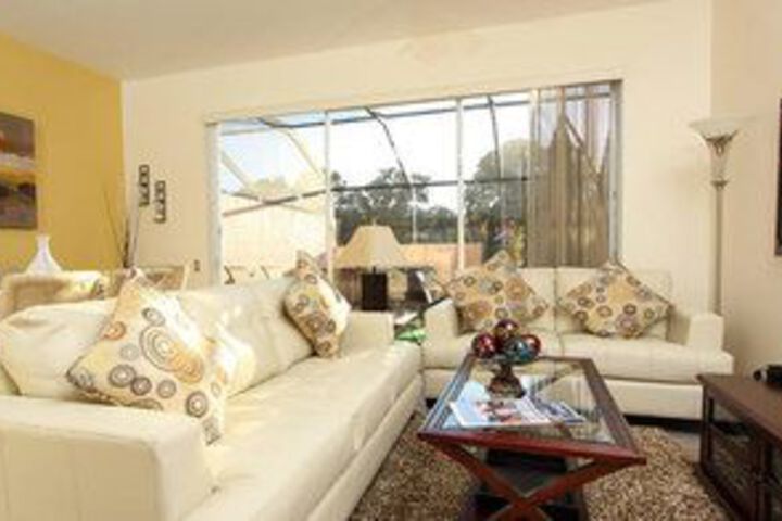 2372 Silver Palm Drive