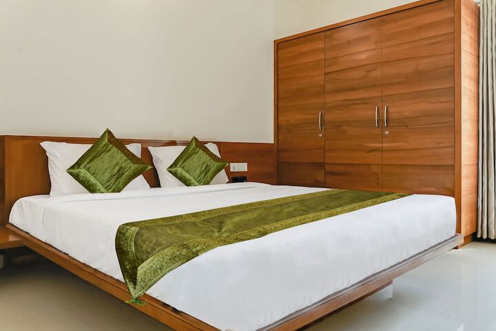Room 10 of 23