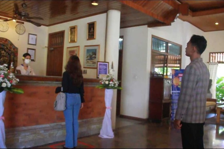 Guest Lobby