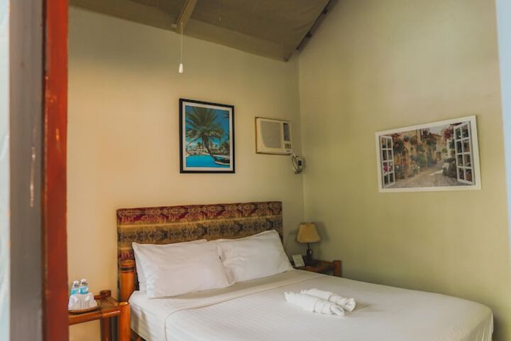 Room 25 of 80