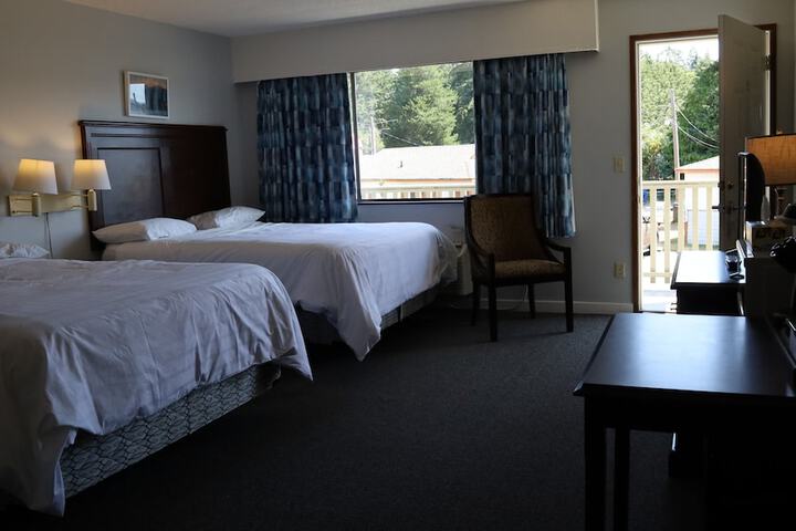 Room 12 of 34