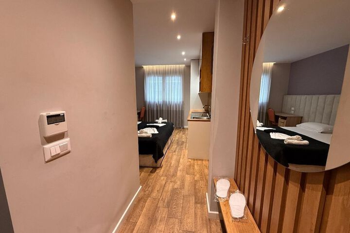Room 20 of 34