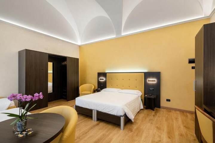 Room 50 of 90