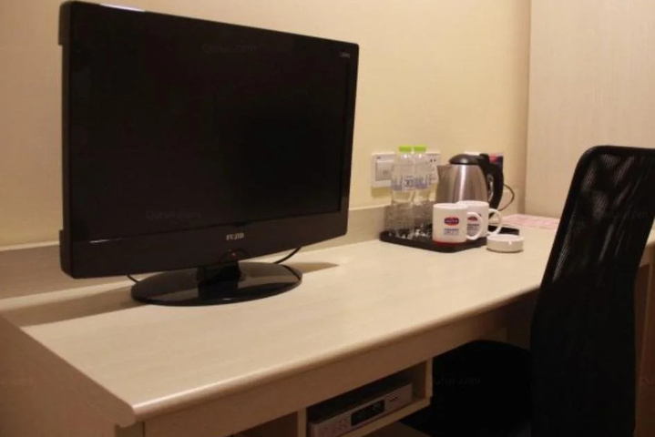 Room 2 of 11
