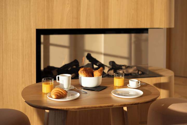 Breakfast/Coffee Service 38 of 41