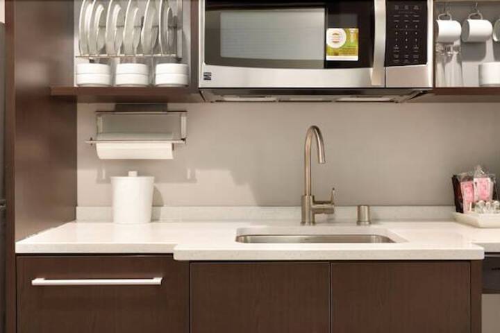 APARTSTAY INN & SUITES