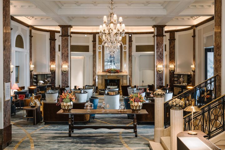 Entrance & Lobby