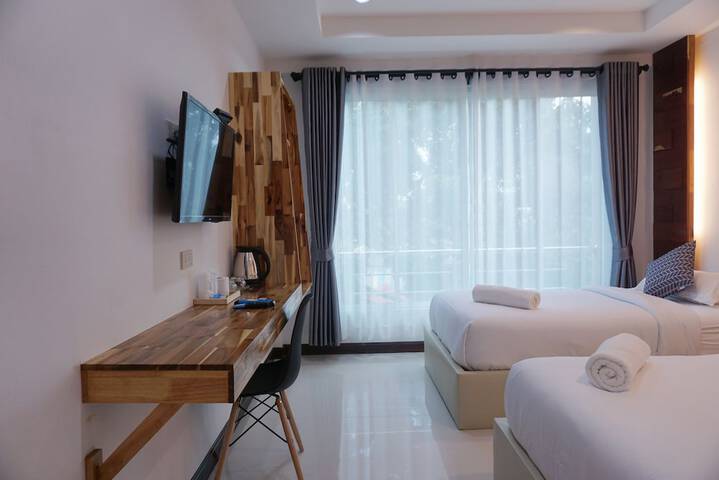 Room 34 of 48