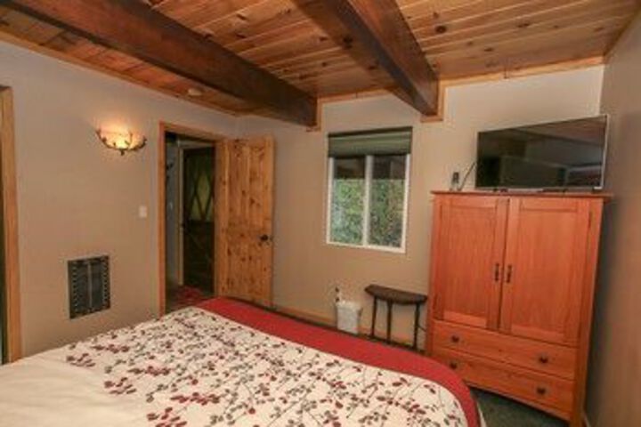 Room 15 of 32