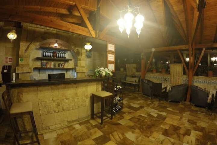 Lounge 67 of 73