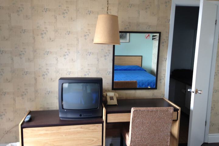 Room 6 of 46