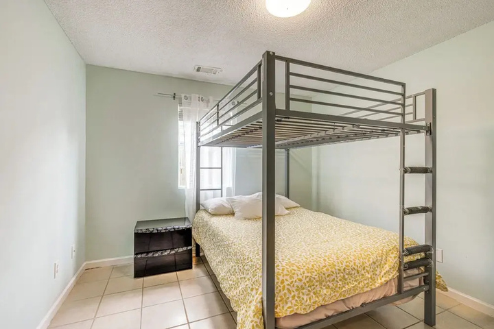 Photo of Central Warner Robins Vacation Rental w / Yard