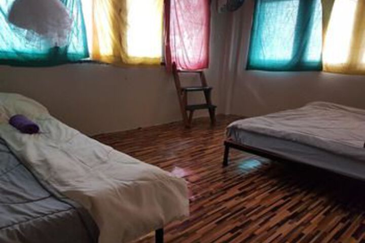 Room 35 of 43