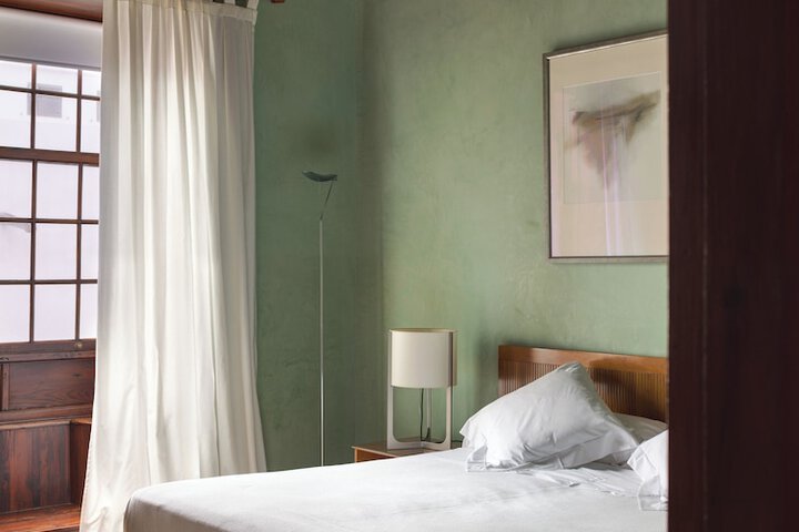 Room 15 of 52