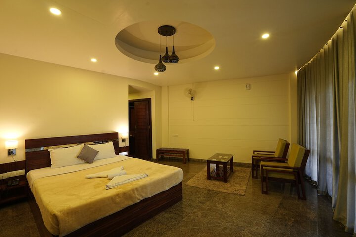 Room 12 of 48