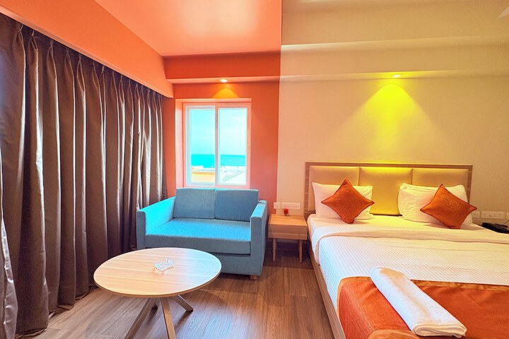 Room 27 of 73