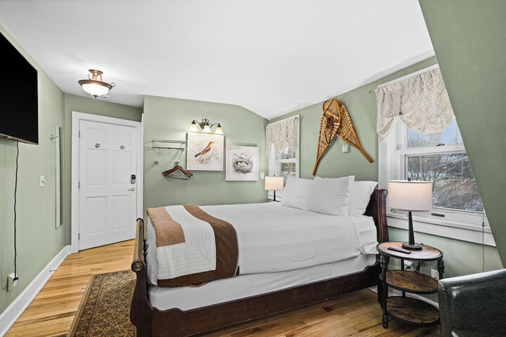 Room 12 of 62