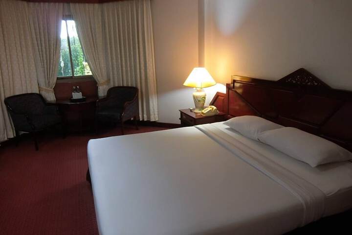 Room 15 of 40