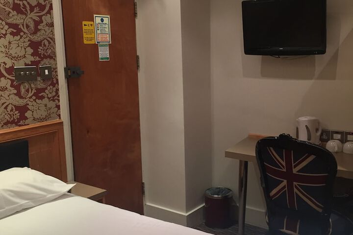 Room 49 of 71