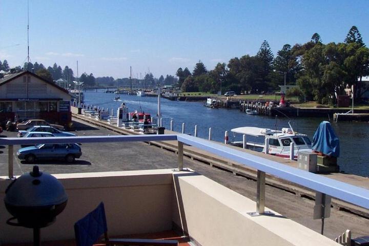 Dockside Waterfront Indulgence
