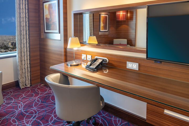 Room 25 of 151