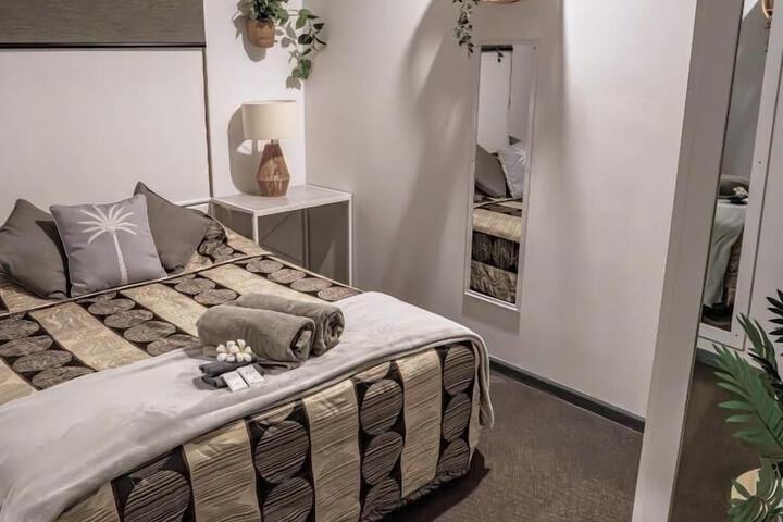 Room 9 of 47