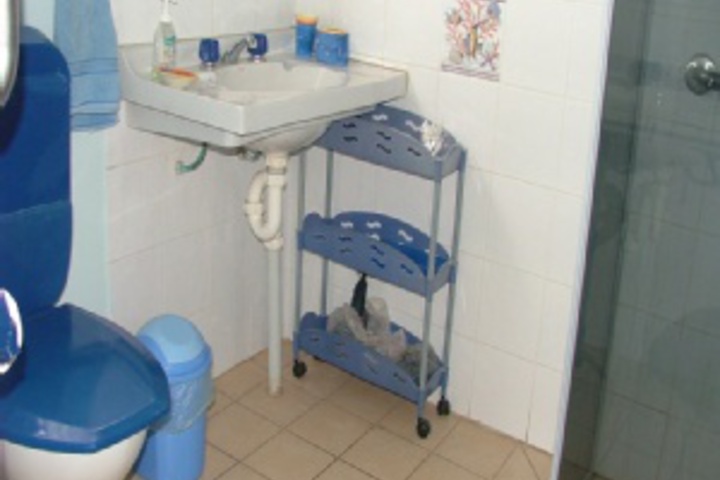 Room 152 of 407