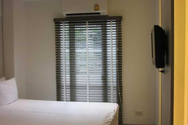 Room 21 of 39