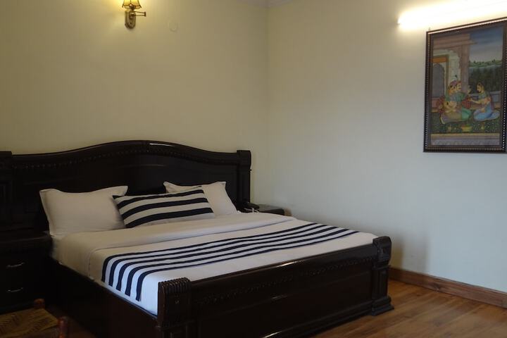 Room 34 of 113