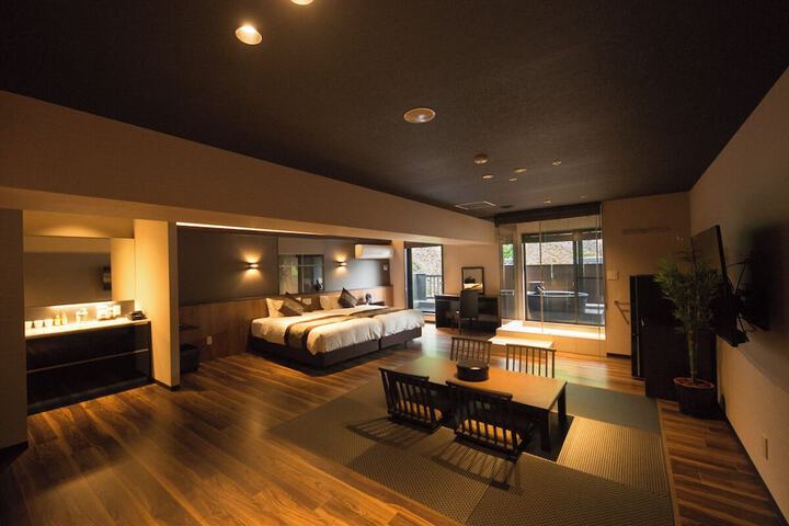 Room 8 of 58