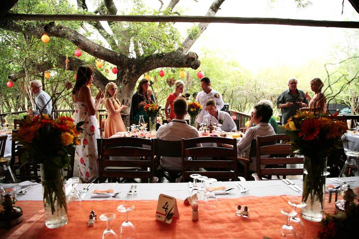 Dining 80 of 99