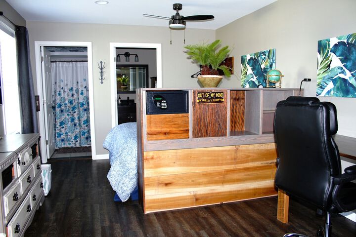 Room 3 of 43