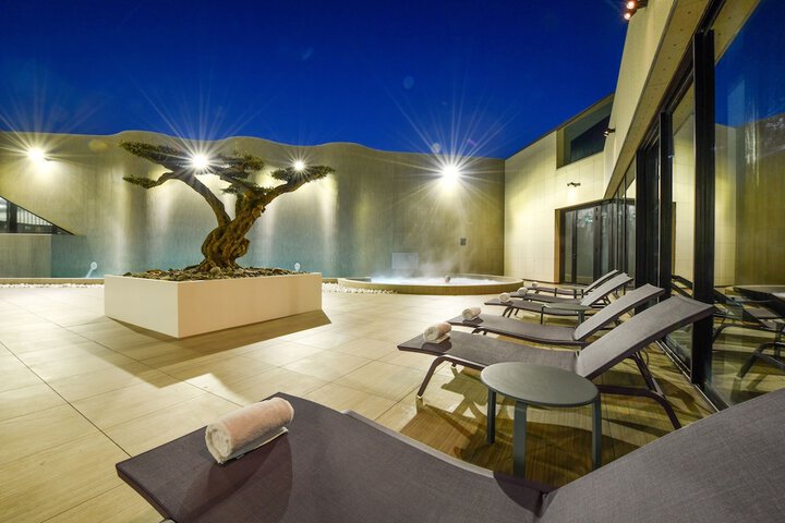 Terrace/Patio 23 of 65