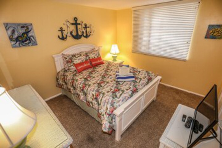Room 21 of 26