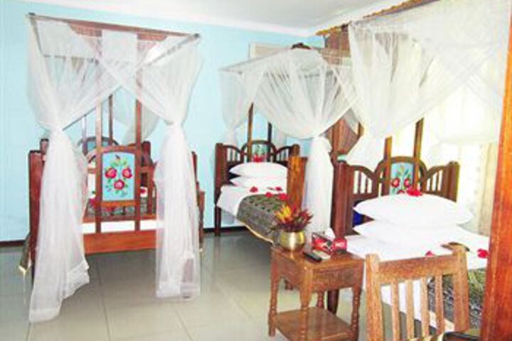 Room 15 of 32