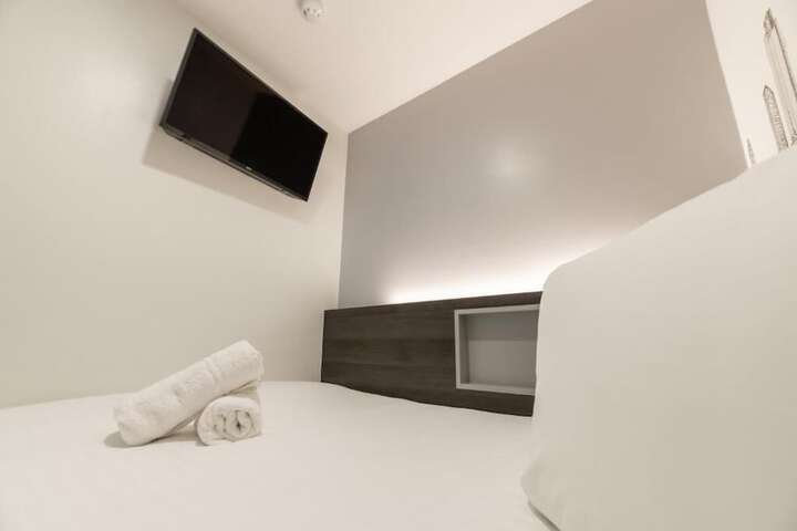Room 34 of 59
