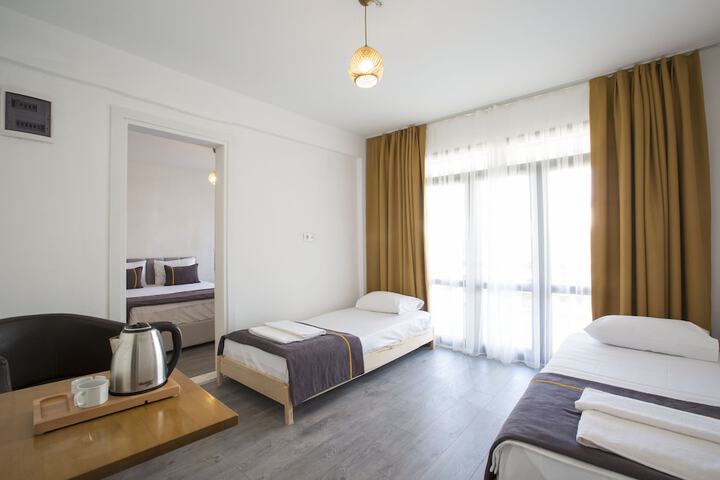 Room 7 of 70