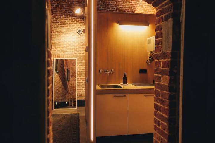 Room 28 of 120